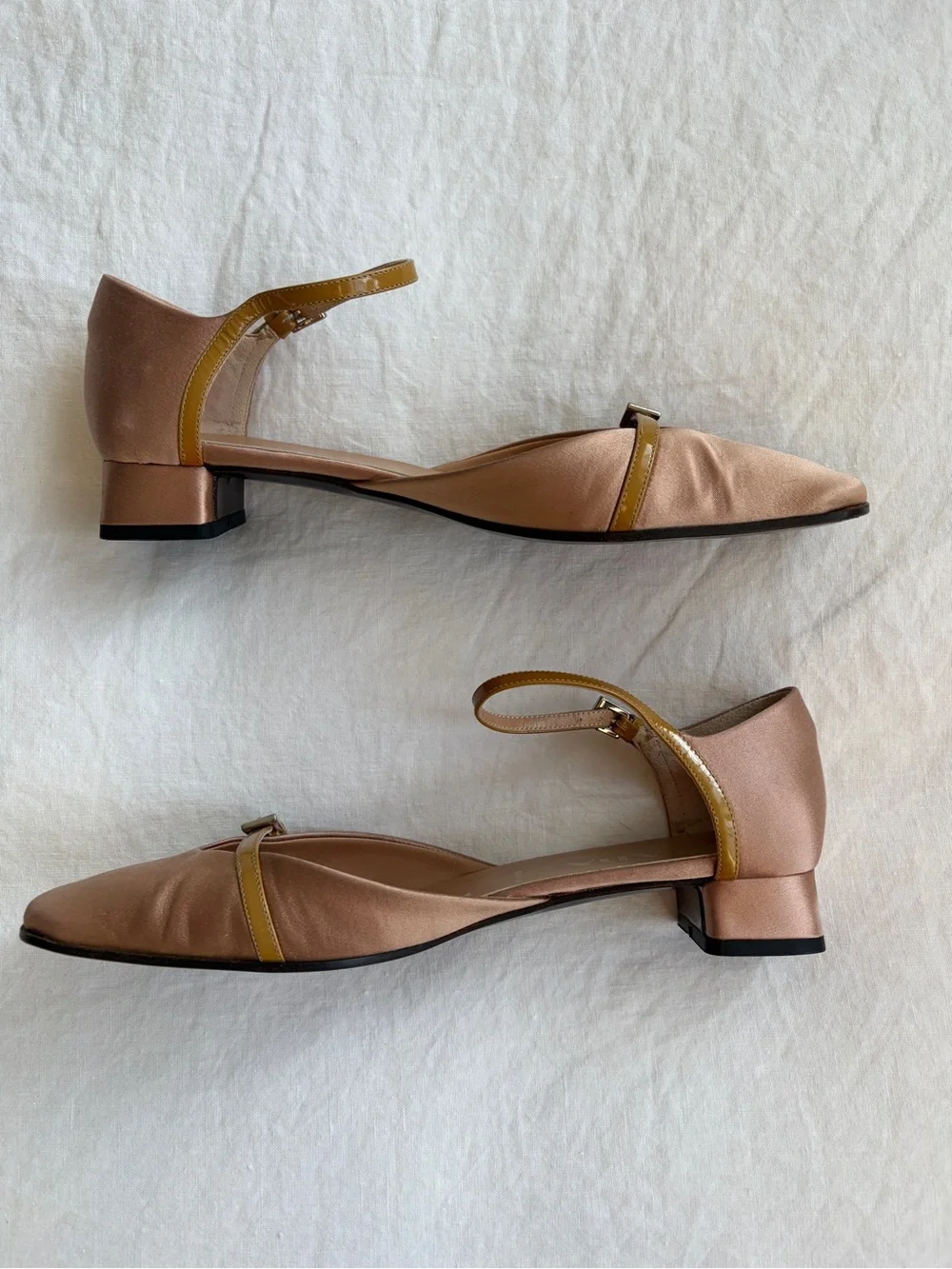 Vintage Prada Satin Buckle Patent Leather Mary Jane Sandals Flats Heels Pink Tan